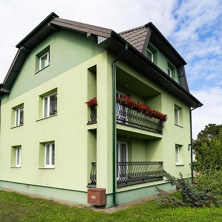 Apartament Zielony Przyladek Brwinow Exteriör bild